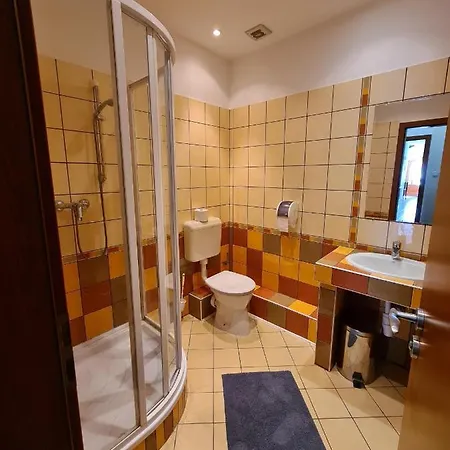 Hotel Istvan Parkhotel Es Gasztrofarm Sormás