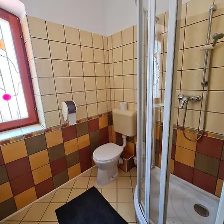 Istvan Parkhotel Es Gasztrofarm 3*