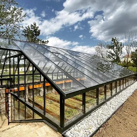 Hotel Istvan Parkhotel Es Gasztrofarm
