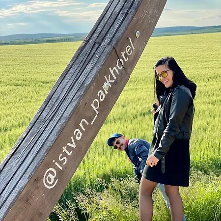 Istvan Parkhotel Es Gasztrofarm Hotel