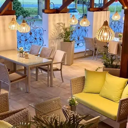 Istvan Parkhotel Es Gasztrofarm