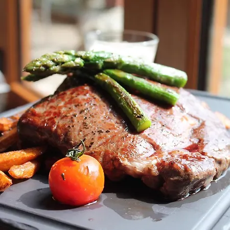 Istvan Parkhotel Es Gasztrofarm Sormás