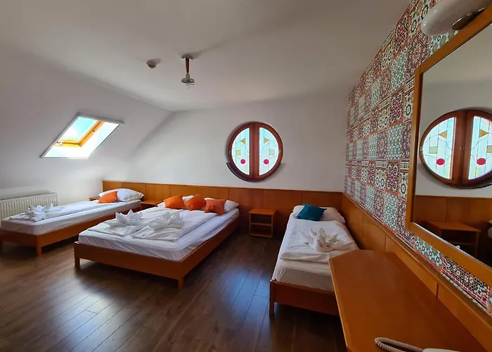 Hotel Istvan Parkhotel Es Gasztrofarm 3*