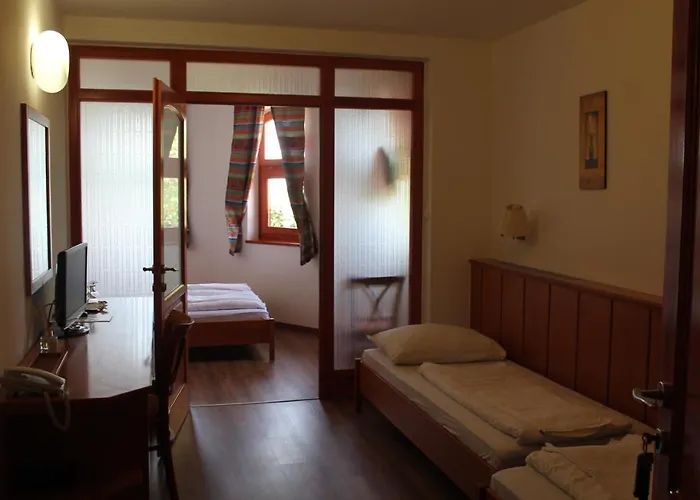 Istvan Parkhotel Es Gasztrofarm