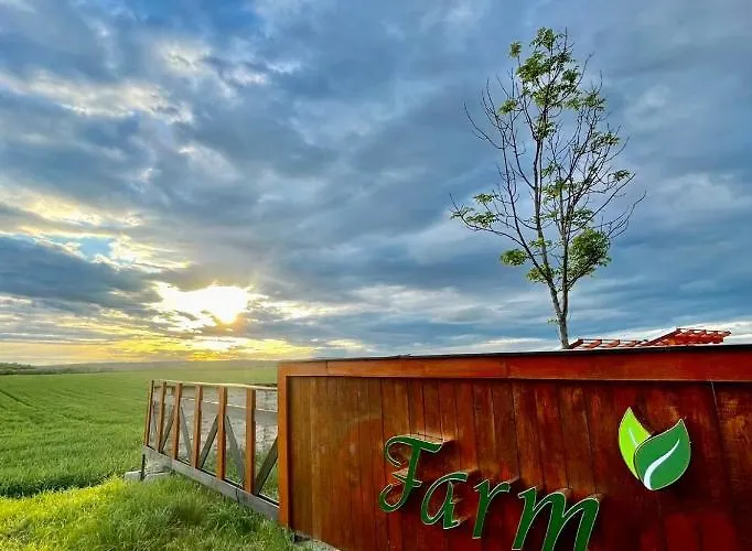 Hotel Istvan Parkhotel Es Gasztrofarm 3*