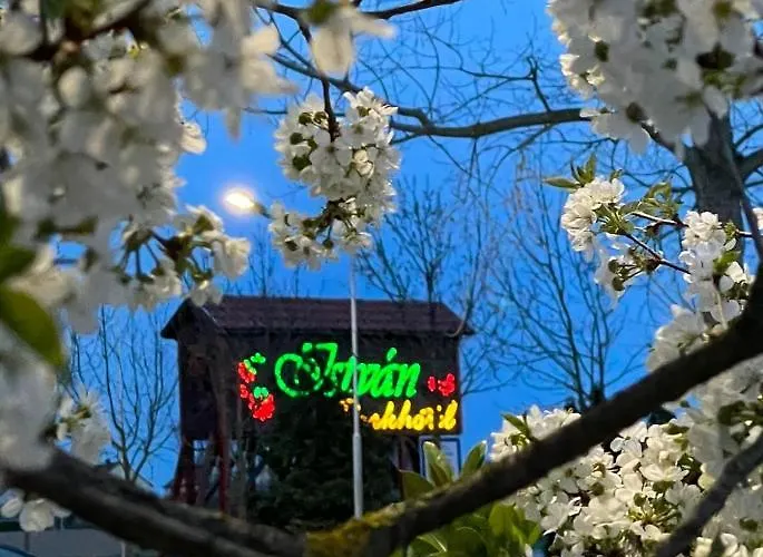 István Parkhotel és Gasztrofarm
