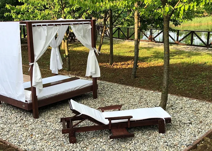 Istvan Parkhotel Es Gasztrofarm Hotel 3*